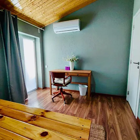 Tree House * שטובל